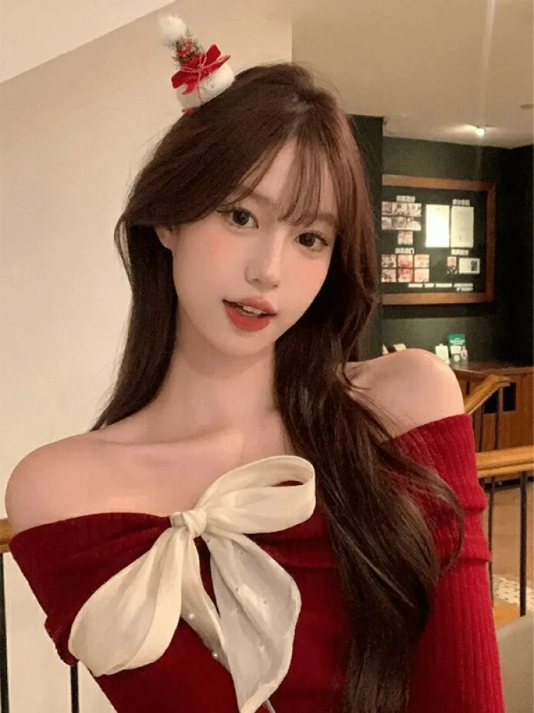 Elegant Red New Year Knot One Shoulder Knitted Base Shirt Sweater Women's Autumn Winter Irregular Beautiful Small Top
Elegant Red New Year Knot One Shoulder Knitted Base Shirt Sweater Women's Autumn Winter Irregular Beautiful Small Top