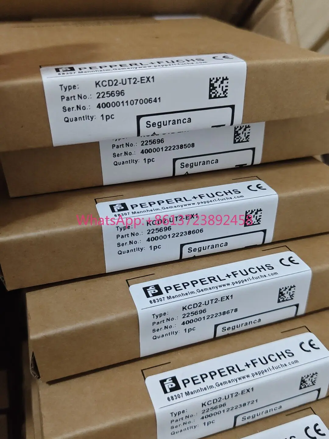 Pepperl + Fuchs Safety Barrier KCD2-UT2-EX1 225696 New original genuine, high quality
Pepperl + Fuchs Safety Barrier KCD2-UT2-EX1 225696 New original genuine, high quality