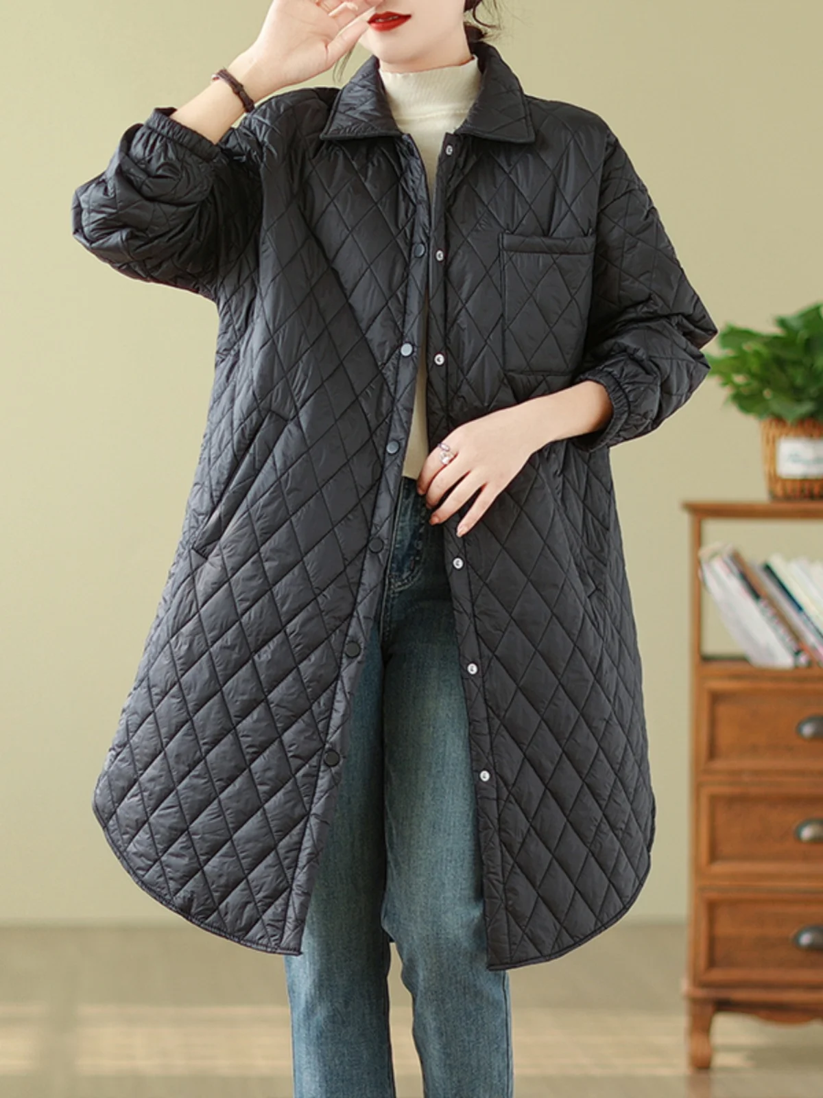 Женское зимнее пальто оверсайз из стеганого хлопка с воротником и ромбовидным узором, средней длины, свободного кроя, женская одежда
Женское зимнее пальто оверсайз из стеганого хлопка с воротником и ромбовидным узором, средней длины, свободного кроя, женская одежда