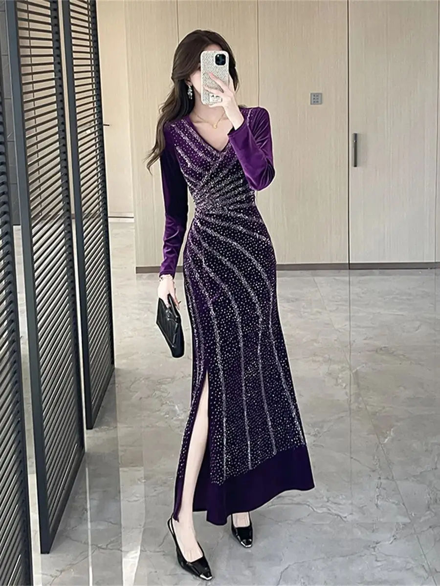 New Fashion Shinny Rhinestone Striped Long Velvet Dress for Women Elegant V-neck Long Sleeve Slim Bodycon Sexy Split Party Dress
New Fashion Shinny Rhinestone Striped Long Velvet Dress for Women Elegant V-neck Long Sleeve Slim Bodycon Sexy Split Party Dress