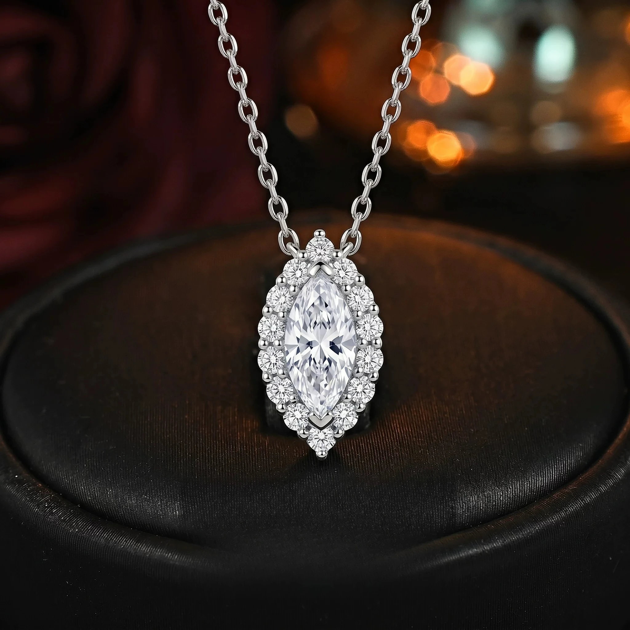 S925 Silver Necklace French Horse Eye Double Layer Full Set Clavicle Chain Light Luxury Stacked Style Women's Jewelry
S925 Silver Necklace French Horse Eye Double Layer Full Set Clavicle Chain Light Luxury Stacked Style Women's Jewelry