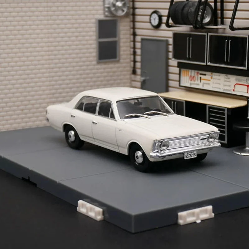 ixo Diecast Original 1:43 Opala 1968 Simulation Alloy Car Model Static Display Collectible Toy Gift Souvenir Decoration
ixo Diecast Original 1:43 Opala 1968 Simulation Alloy Car Model Static Display Collectible Toy Gift Souvenir Decoration