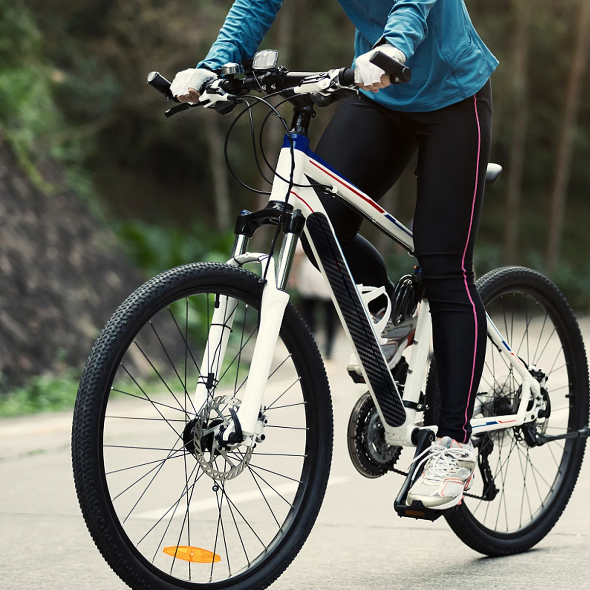 2 Sheets 1 Bag Bike Frame Pasters Carbon Pattern Black Anti-Rub Film Lightweight Durable No Residue After Removal
2 Sheets 1 Bag Bike Frame Pasters Carbon Pattern Black Anti-Rub Film Lightweight Durable No Residue After Removal