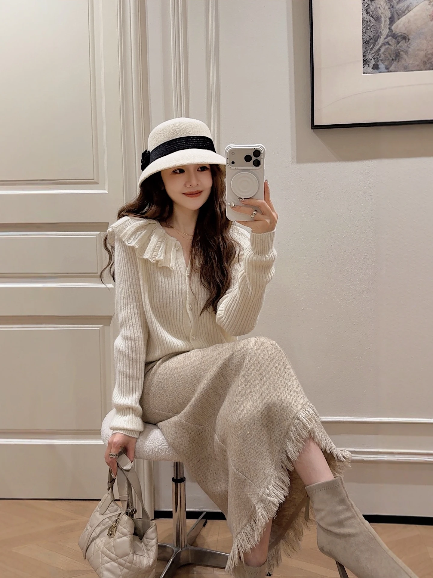 PINZIKO Высококачественный вязаный свитер с воротником-стойкой, ажурный, с вышивкой, из мягкого кроличьего меха, с V-образным вырезом, длинными рукавами, женский повседневный стиль
PINZIKO Высококачественный вязаный свитер с воротником-стойкой, ажурный, с вышивкой, из мягкого кроличьего меха, с V-образным вырезом, длинными рукавами, женский повседневный стиль