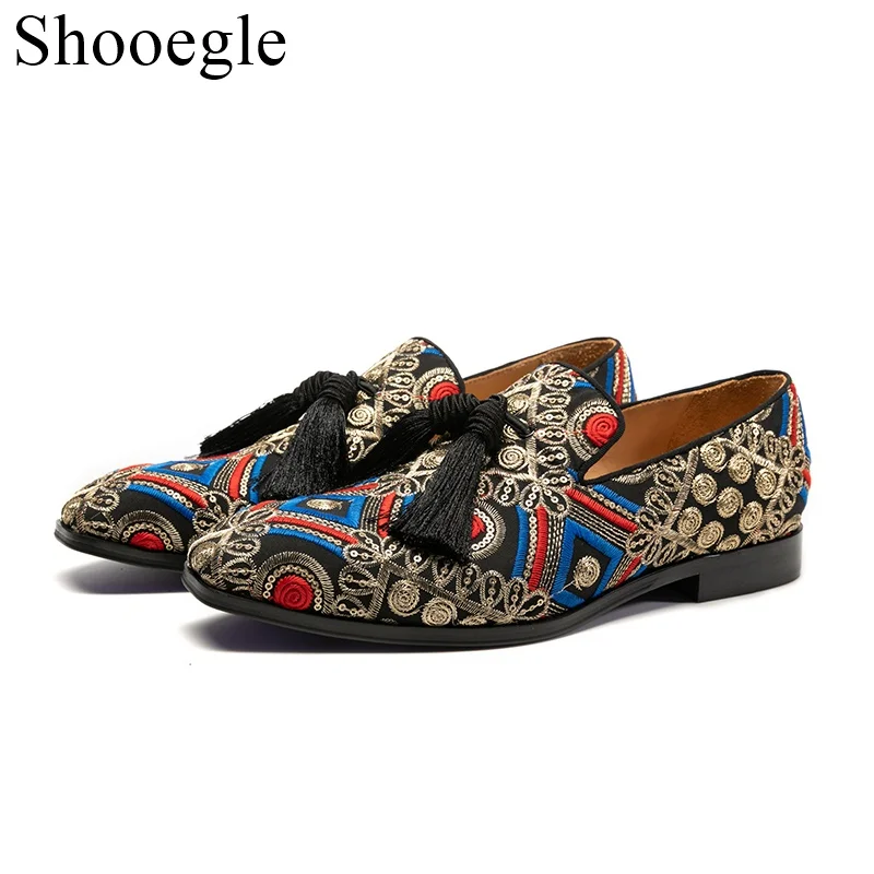 Men Multicolor Hand-embroidered Canvas Fringe Tassel Men Casual Shoes Slip On Pointed Toe Floral Embroidery Flats Loafers
Men Multicolor Hand-embroidered Canvas Fringe Tassel Men Casual Shoes Slip On Pointed Toe Floral Embroidery Flats Loafers