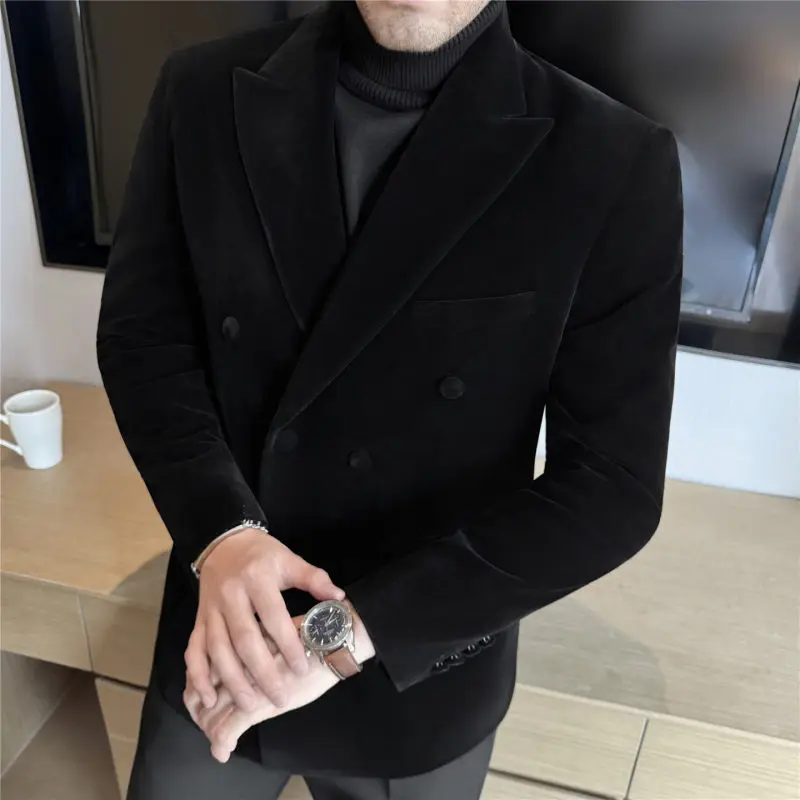 Gold Velvet Men's Suit Jacket Thick Casual Double Row Buttons Autumn Winter High Fashion Standard Fit round Hemline Polyester...
Gold Velvet Men's Suit Jacket Thick Casual Double Row Buttons Autumn Winter High Fashion Standard Fit round Hemline Polyester...