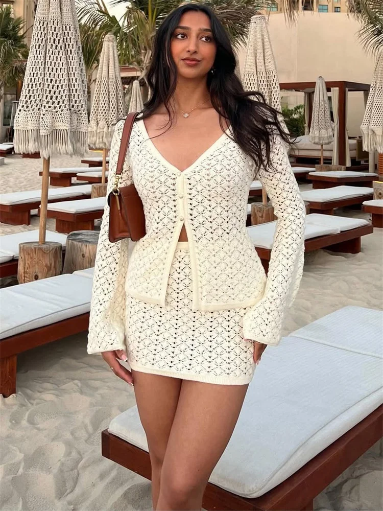 Tossy Knit Hollow Out 2 Piece-Set Skirt Sets Women V-Neck Cardigan Coat And High Waist Mini Skirt Outfits Knitwear Beach Clothes
Tossy Knit Hollow Out 2 Piece-Set Skirt Sets Women V-Neck Cardigan Coat And High Waist Mini Skirt Outfits Knitwear Beach Clothes