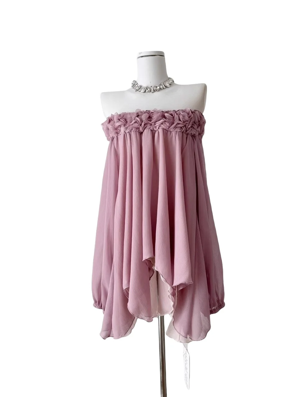 Loose Long Sve One oulder Women's irts Summer 2025 Pink Purple Asymmetrical Heavy Industry 3D Flower Embroidery Blouse
Loose Long Sve One oulder Women's irts Summer 2025 Pink Purple Asymmetrical Heavy Industry 3D Flower Embroidery Blouse