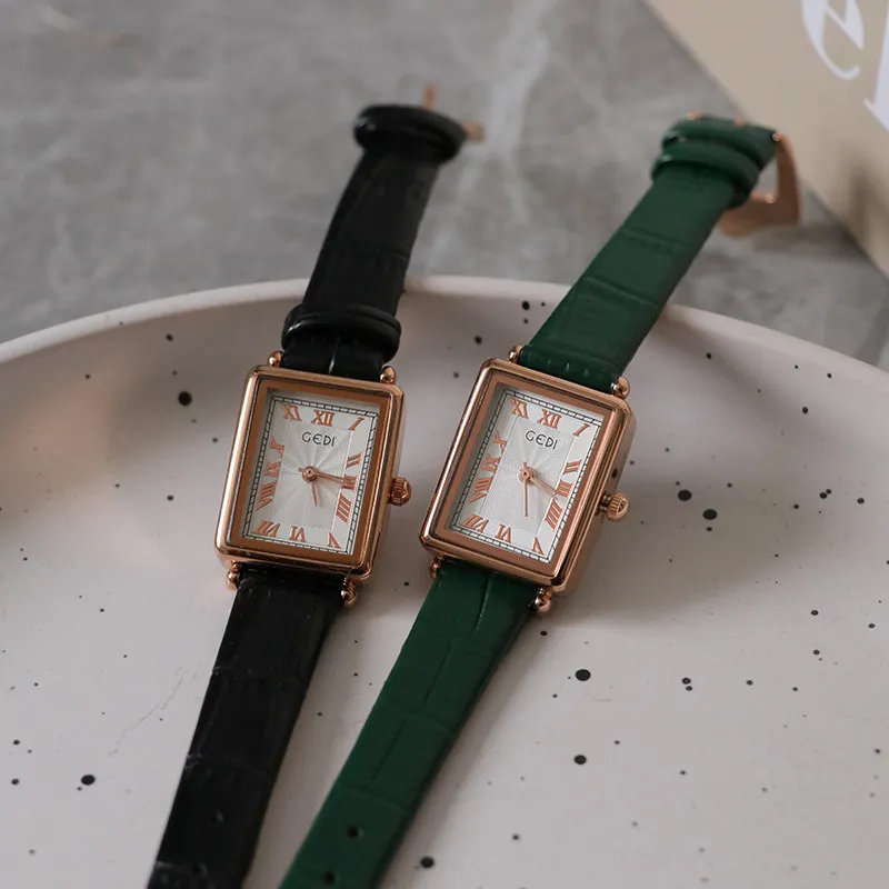 Stylish And Sophisticated Women'S Watch With A Leather Strap And Rectangular Dial, Perfect For Students And Fashionable Women.
Stylish And Sophisticated Women'S Watch With A Leather Strap And Rectangular Dial, Perfect For Students And Fashionable Women.