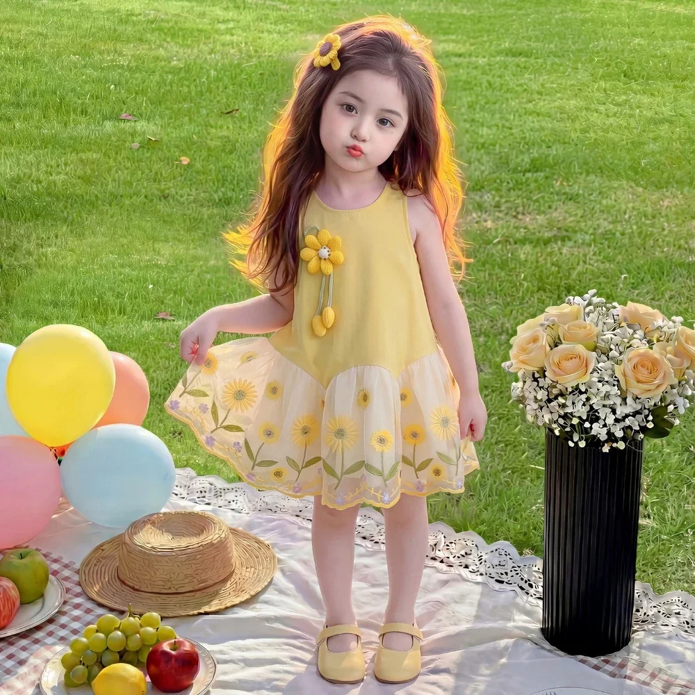 Korean Version Fashionable 2026 New Summer Girls Clothing 2-7years Old Round Neck Sleeveless Three-dimensional Flower Dress
Korean Version Fashionable 2026 New Summer Girls Clothing 2-7years Old Round Neck Sleeveless Three-dimensional Flower Dress