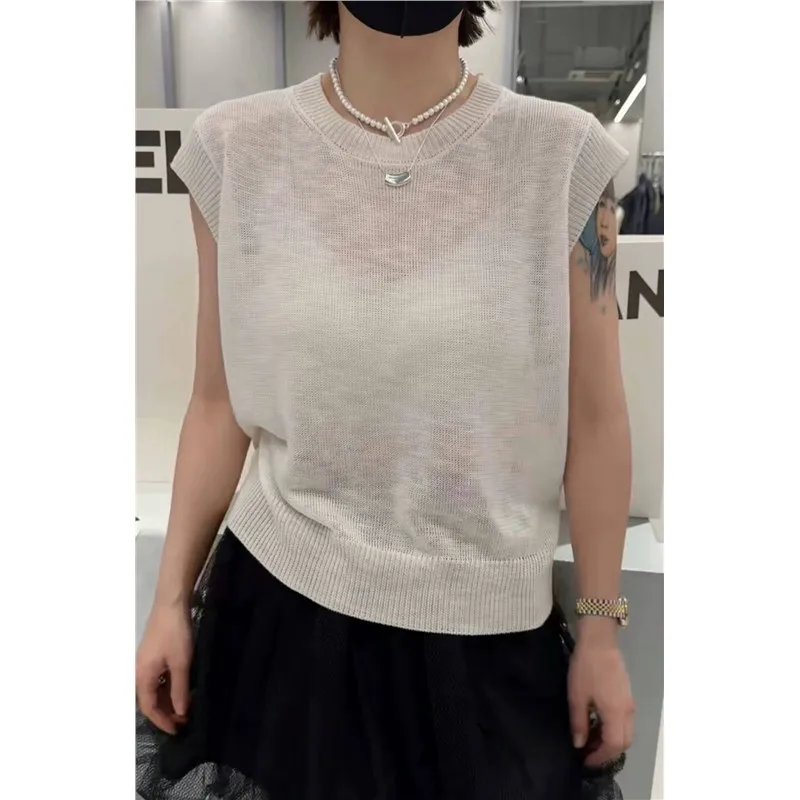 Мягкий шелковый топ Ele Soft Ice Silk Svel с круглым вырезом для женщин, модная коллекция Весна 2026, для повседневной носки, нижнее белье, из чистого хлопка
Мягкий шелковый топ Ele Soft Ice Silk Svel с круглым вырезом для женщин, модная коллекция Весна 2026, для повседневной носки, нижнее белье, из чистого хлопка