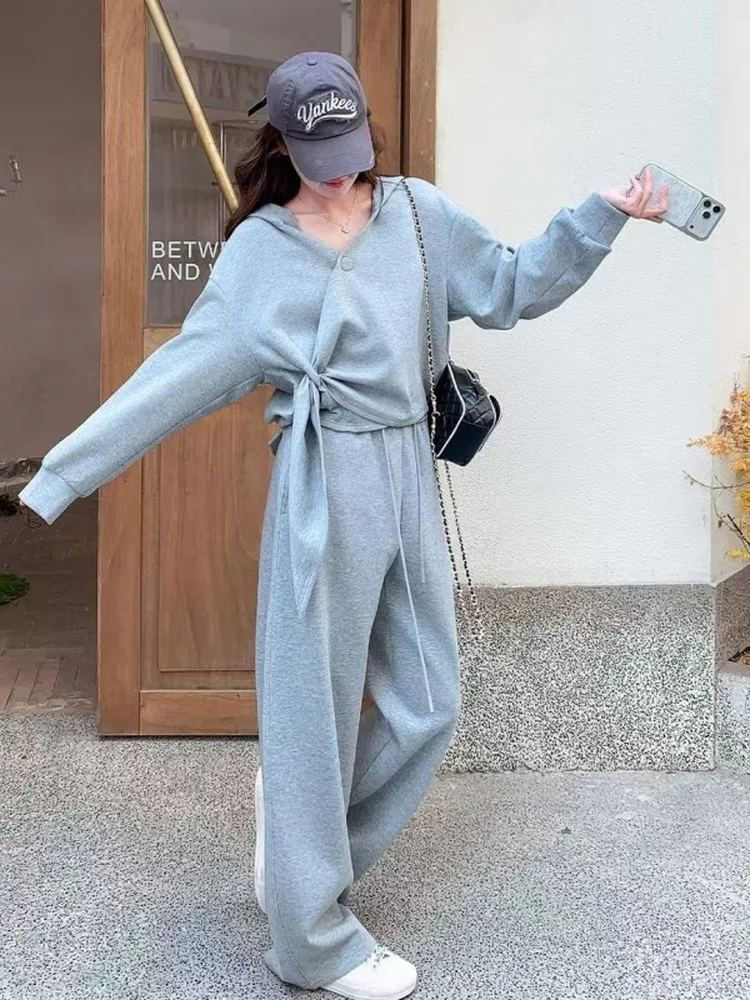 Korean Style Gentle Loose Fit Hoodie And Wide Leg Pants Two Piece Set Casual Lazy Feeling Outfit High Waist Asymmetrical Design
Korean Style Gentle Loose Fit Hoodie And Wide Leg Pants Two Piece Set Casual Lazy Feeling Outfit High Waist Asymmetrical Design