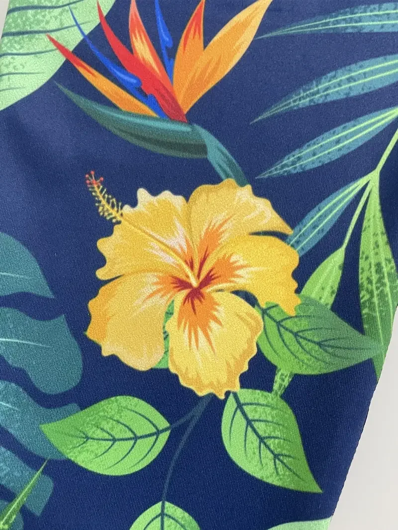 2 In 1 Yoga Leggings, Tropical Floral Pattern High Stretch Workout Cycling Leggings & Mesh Pockets Shorts, Women's Activewear
2 In 1 Yoga Leggings, Tropical Floral Pattern High Stretch Workout Cycling Leggings & Mesh Pockets Shorts, Women's Activewear