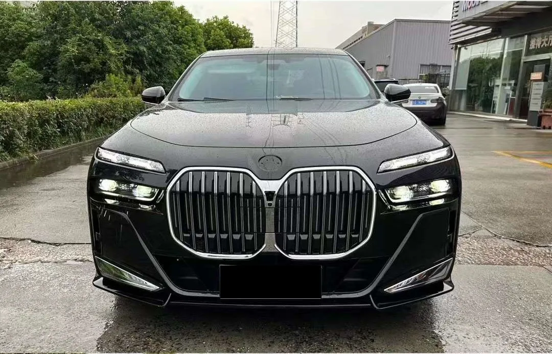 For 7 Series G70 Upgrade M760 Black Knight Aero Kits Side Extensions Spoiler Front Splitter G70 Rear Diffuser with Exhaust Tips
For 7 Series G70 Upgrade M760 Black Knight Aero Kits Side Extensions Spoiler Front Splitter G70 Rear Diffuser with Exhaust Tips