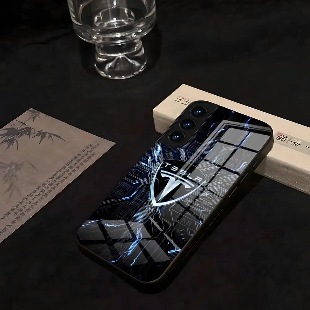 Чехол T-Teslaes для Samsung glass S24 23 A54 S21 S22 Ultra A 42 32 52 51 Note 23 S10 E Plus S20 FE Pro A12 с логотипом автомобиля
Чехол T-Teslaes для Samsung glass S24 23 A54 S21 S22 Ultra A 42 32 52 51 Note 23 S10 E Plus S20 FE Pro A12 с логотипом автомобиля