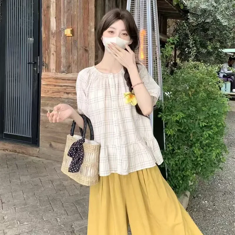 Women Plaid Ruffle Hem Blouse Round Neck Short Sleeve Loose Casual Summer Top
Women Plaid Ruffle Hem Blouse Round Neck Short Sleeve Loose Casual Summer Top