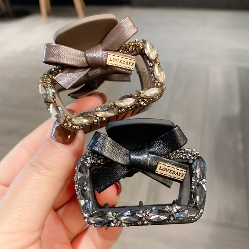5cm Leather Bow Small Size Hair Clip Ponytail Hairpin Headband Diamond Hair Claws Clip Women Hold Hair Shark Clip Accessories
5cm Leather Bow Small Size Hair Clip Ponytail Hairpin Headband Diamond Hair Claws Clip Women Hold Hair Shark Clip Accessories