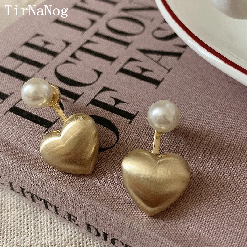 French Metal Wiredrawing Frosted Heart-Shaped Earrings Fashion Classic Luxury Contracted Pearl Earring Women Jewelry Gifts
French Metal Wiredrawing Frosted Heart-Shaped Earrings Fashion Classic Luxury Contracted Pearl Earring Women Jewelry Gifts