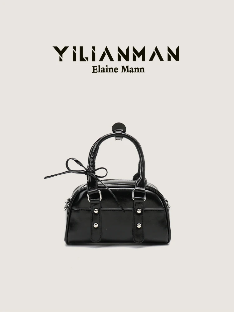 Elegant Commuter Women's Handbag Original Design Bowling Bag Crossbody Small Bag Soft Leather Zipper Closure Pure Color
Elegant Commuter Women's Handbag Original Design Bowling Bag Crossbody Small Bag Soft Leather Zipper Closure Pure Color