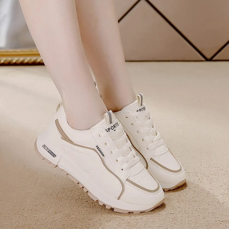 Spring Autumn New Women's Lightweight Versatile Sports Leisure Shoes with Flat Bottom Anti slip Wear resistant Features
Spring Autumn New Women's Lightweight Versatile Sports Leisure Shoes with Flat Bottom Anti slip Wear resistant Features
