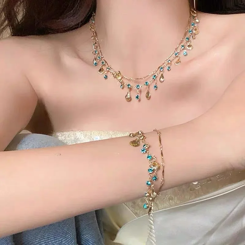 New Exquisite Luxury Zircon Butterfly Necklace Y2K Spice Girl Collarbone Chain Ladies Simple Charm Party Jewelry Gift
New Exquisite Luxury Zircon Butterfly Necklace Y2K Spice Girl Collarbone Chain Ladies Simple Charm Party Jewelry Gift