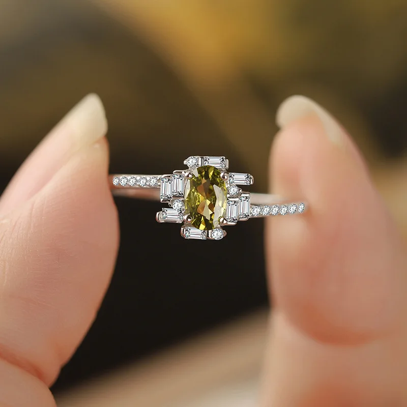 CCFJOYAS High Quality 925 Sterling Silver Olive Green Zircon Egg-shaped Rings for Women Silver color Beautiful Finger Ring Gift
CCFJOYAS High Quality 925 Sterling Silver Olive Green Zircon Egg-shaped Rings for Women Silver color Beautiful Finger Ring Gift