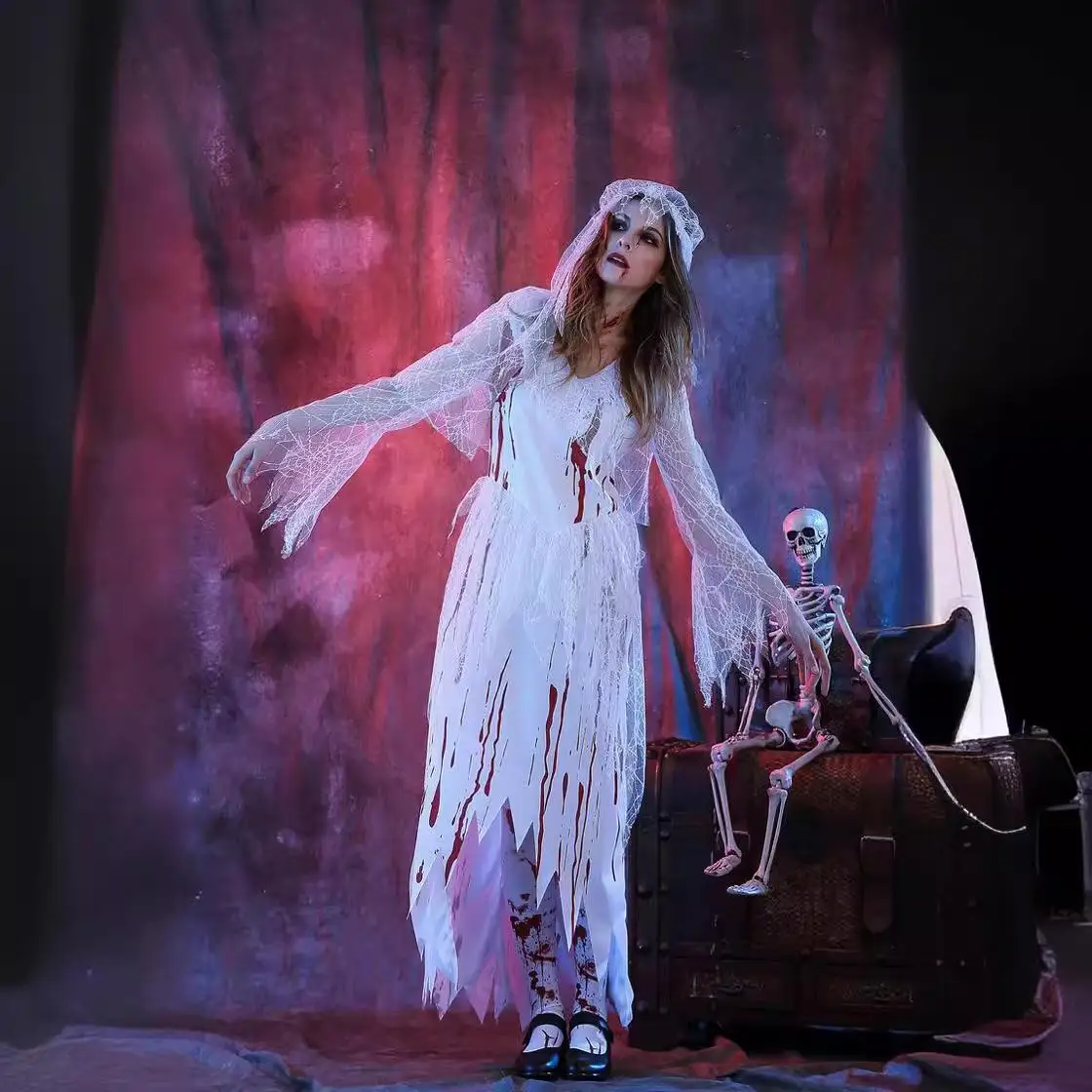 Хэллоуин Ролевая игра Костюм невесты с пятнами крови eup Ball Фестиваль призраков Par Сценическое представление Женское свадебное платье
Хэллоуин Ролевая игра Костюм невесты с пятнами крови eup Ball Фестиваль призраков Par Сценическое представление Женское свадебное платье