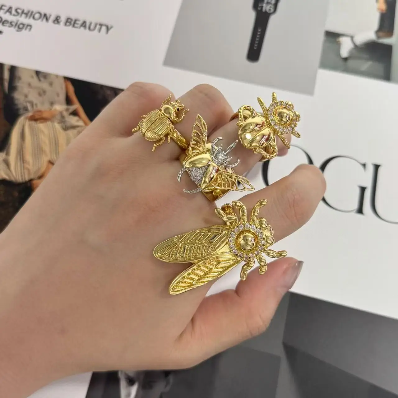 Stylish Retro Insect Series Ring Metal Bee & Cicada Design Adjustable Finger JewelryPremium Metal TextureFashion Party Finger Ri
Stylish Retro Insect Series Ring Metal Bee & Cicada Design Adjustable Finger JewelryPremium Metal TextureFashion Party Finger Ri