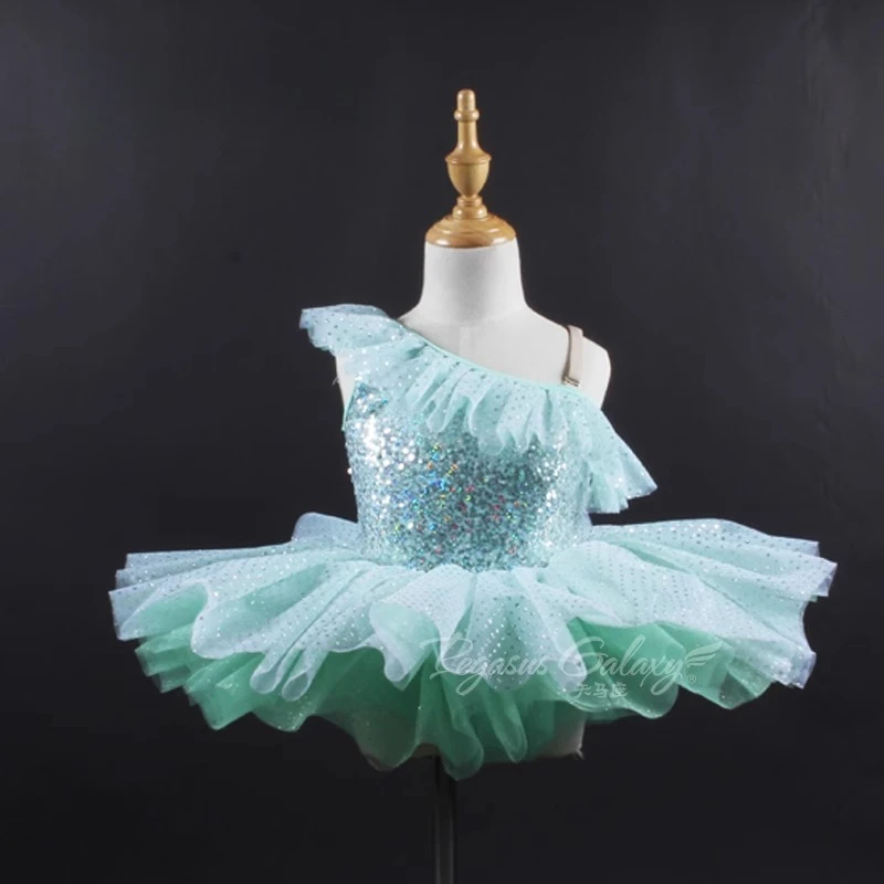 Girl Ballet Tutu Dress Sequined Stage Performance Dancewear Oblique Shoulder Stage Shows Dresses Irregular Children Dance Wear
Girl Ballet Tutu Dress Sequined Stage Performance Dancewear Oblique Shoulder Stage Shows Dresses Irregular Children Dance Wear