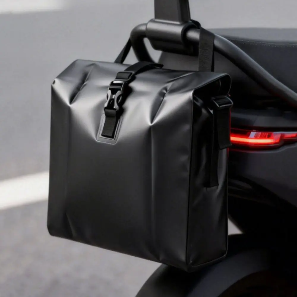 Water Resistant PVC Bike Pannier Bag Large Capacity Portable Design Rear Rack Bag Hanging Style Outdoor Material
Water Resistant PVC Bike Pannier Bag Large Capacity Portable Design Rear Rack Bag Hanging Style Outdoor Material