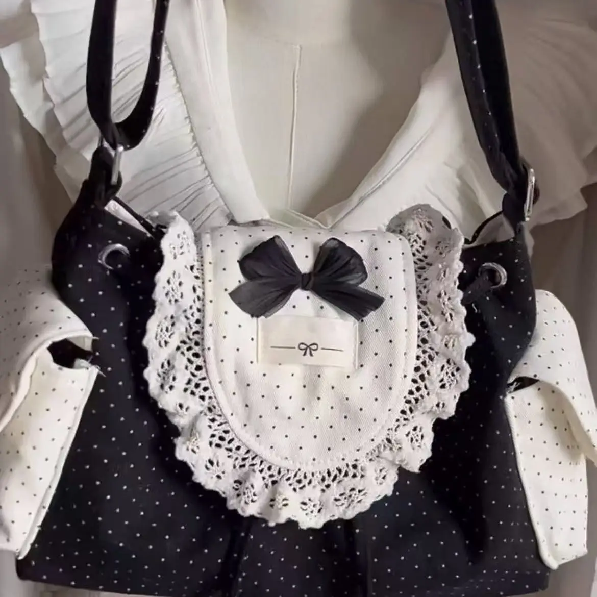 Y2K Polka Dot Bow Crossbody Bag Women Canvas Harajuku Messenger Bag Retro Vintage Cute Shoulder Handbag
Y2K Polka Dot Bow Crossbody Bag Women Canvas Harajuku Messenger Bag Retro Vintage Cute Shoulder Handbag