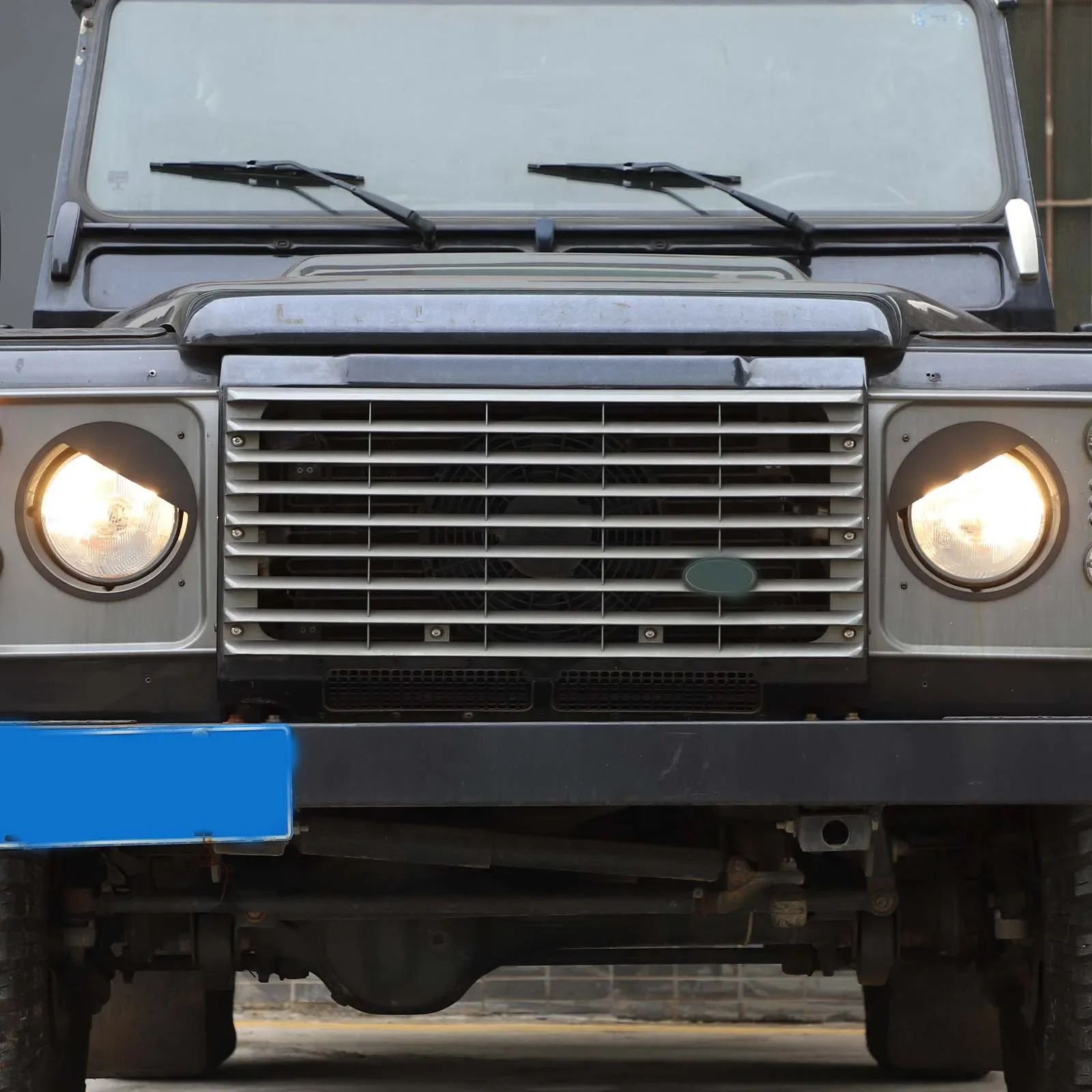 Для Land Rover Defender 2004-2019 алюминиевый сплав, рамка для автомобильных фар, крышка Angry Eyes, стильная накладка, перегородка, автомобильные аксессуары
Для Land Rover Defender 2004-2019 алюминиевый сплав, рамка для автомобильных фар, крышка Angry Eyes, стильная накладка, перегородка, автомобильные аксессуары