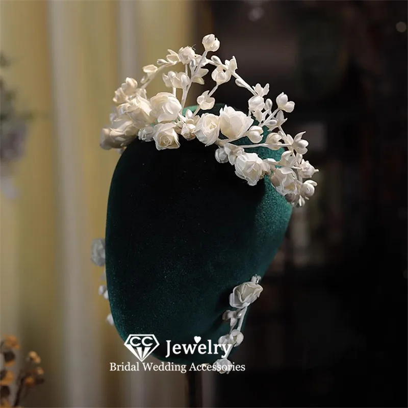 CC Romantic Hairbands Wedding Hair Accessories Bridal Dress Engagement Hairwear Women Floral White Color Headdress Crowns HP118
CC Romantic Hairbands Wedding Hair Accessories Bridal Dress Engagement Hairwear Women Floral White Color Headdress Crowns HP118