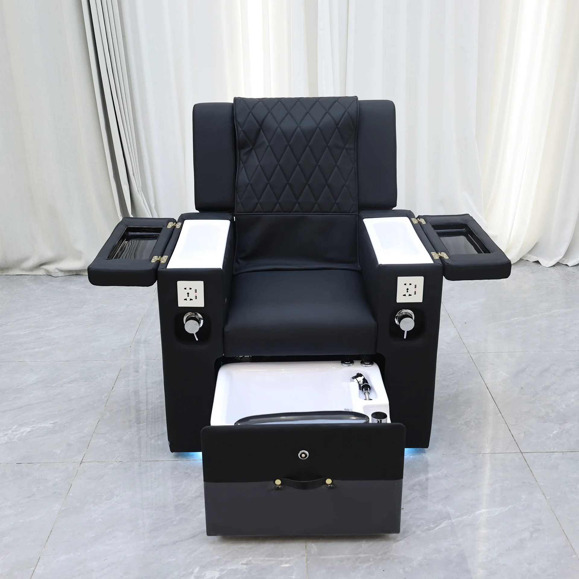 New Light Luxury Genuine Leather Beauty Salon Nail Salon Eyelash Salon Foot Bath Electric Massage Foot Therapy Sofa Chair
New Light Luxury Genuine Leather Beauty Salon Nail Salon Eyelash Salon Foot Bath Electric Massage Foot Therapy Sofa Chair