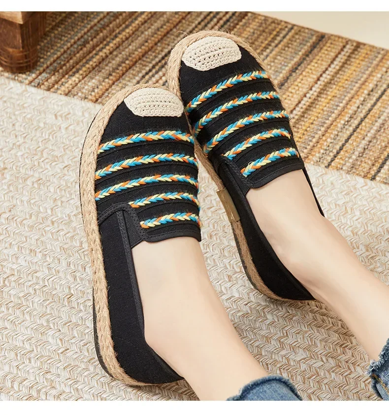 Повседневная женская обувь Lazy People Step on, весенне-осенние новые удобные материнские туфли на мягкой подошве с плоской подошвой, этнический стиль
Повседневная женская обувь Lazy People Step on, весенне-осенние новые удобные материнские туфли на мягкой подошве с плоской подошвой, этнический стиль