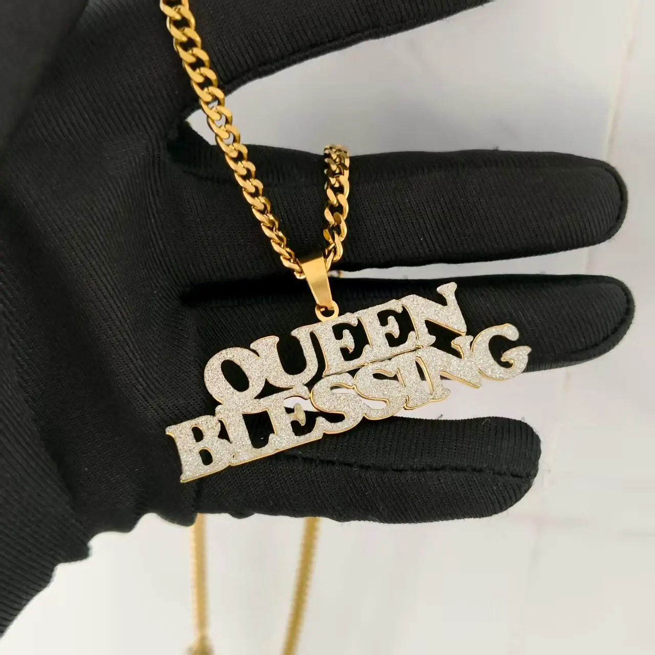 DHQH 2026 New Personalized Name Necklace Customized Colorful Shining Name Necklace Pendant Women's Necklace Jewelry Gift For Her
DHQH 2026 New Personalized Name Necklace Customized Colorful Shining Name Necklace Pendant Women's Necklace Jewelry Gift For Her