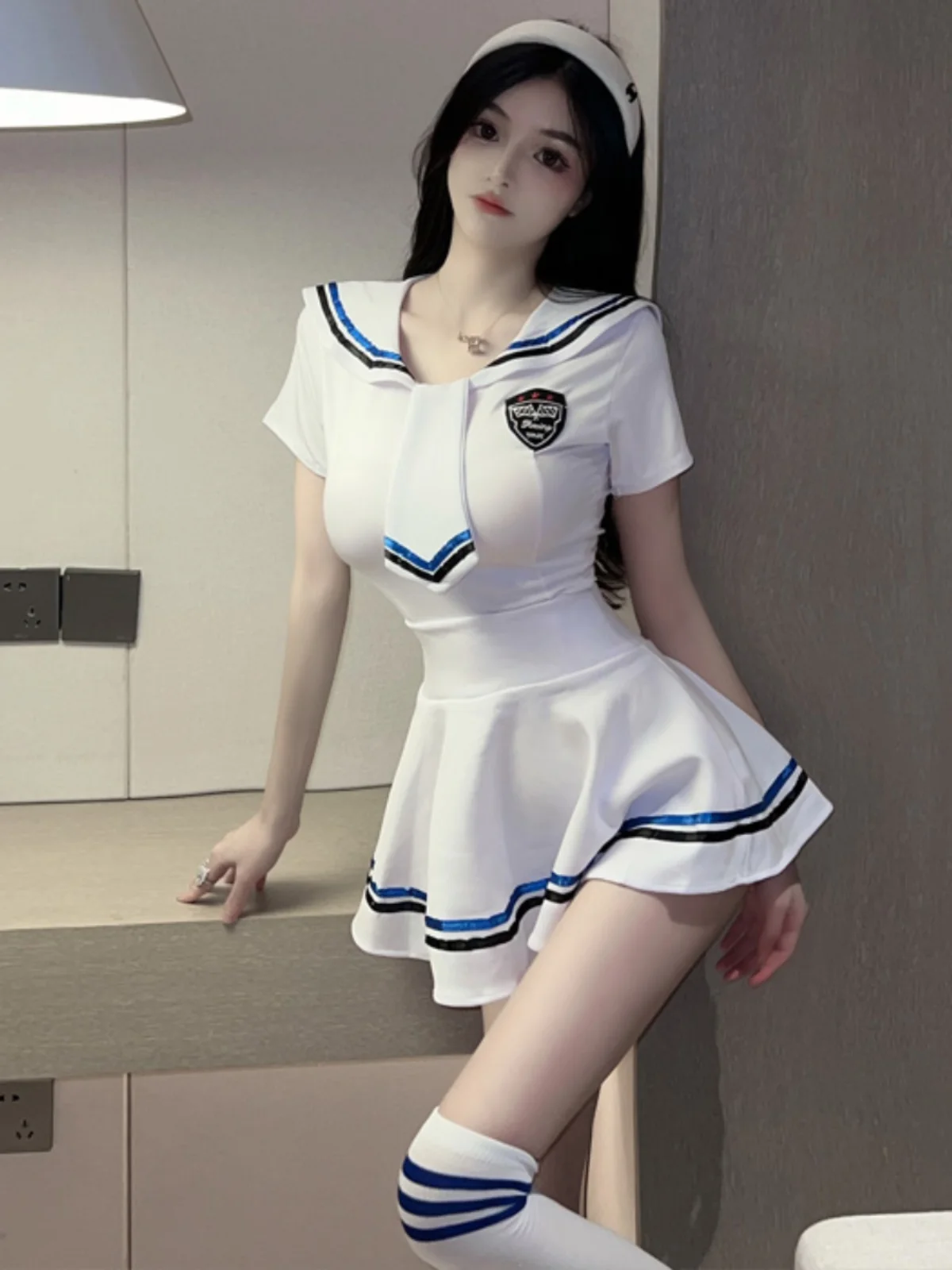 Japanese Sle orm Student Outfit ort Sve High Waist Pleated Skirt Set Nightclub Costume Women's Faion Set Summer
Japanese Sle orm Student Outfit ort Sve High Waist Pleated Skirt Set Nightclub Costume Women's Faion Set Summer