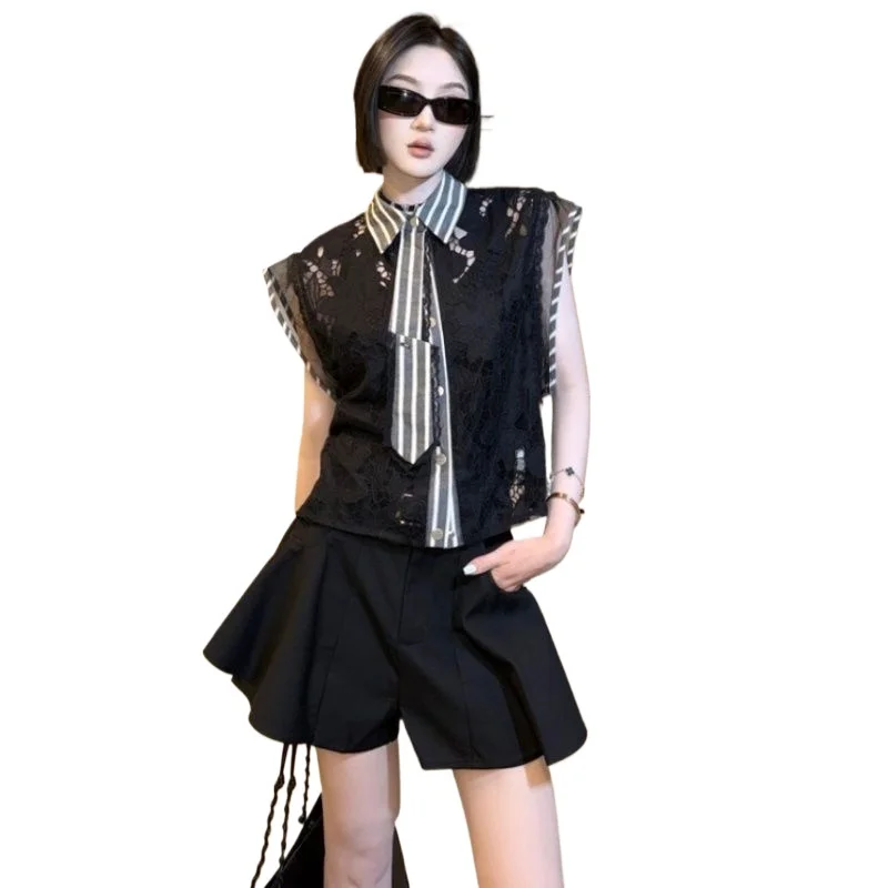 A Stylish and Elegant European and American Style for Commuting Summer New Lace Niche Splicing Tie Design Sense Fashion Shirt
A Stylish and Elegant European and American Style for Commuting Summer New Lace Niche Splicing Tie Design Sense Fashion Shirt