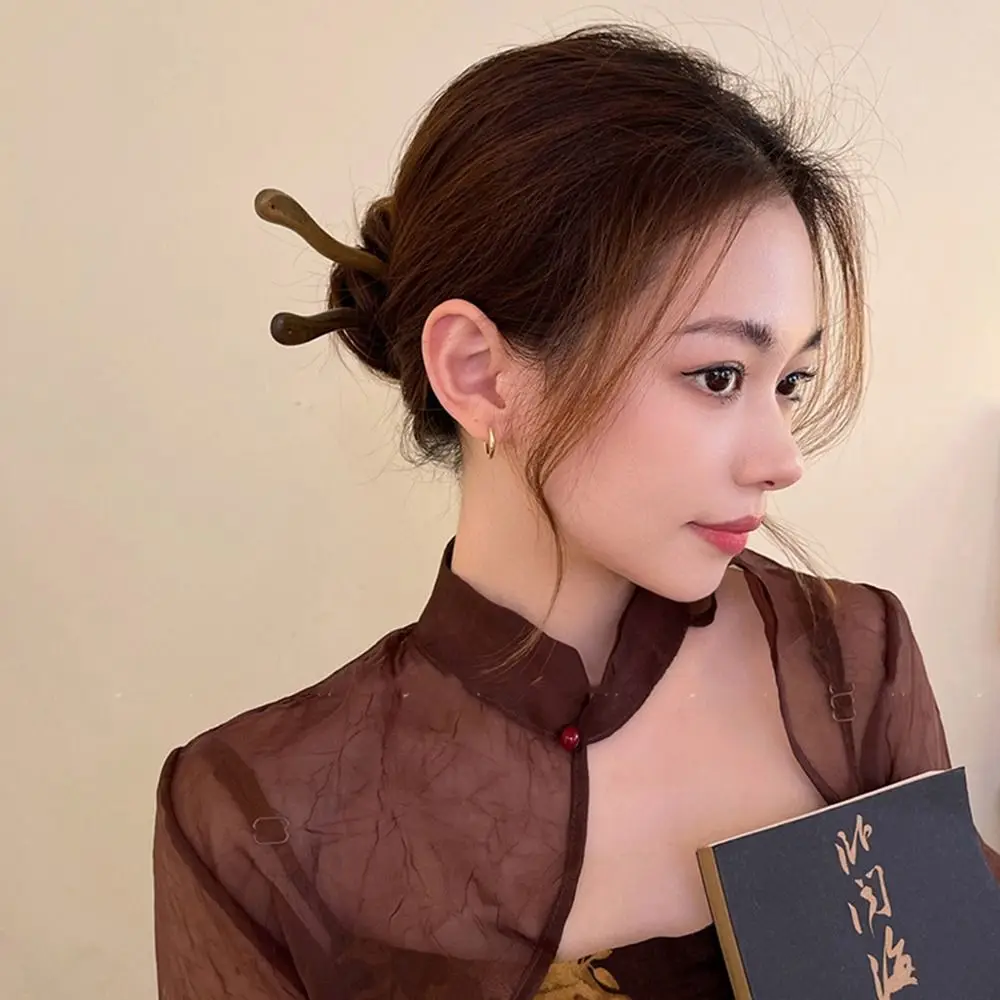 Vintage Classic For Women Headwear Hanfu Disk Hair Chinese Style Hair Fork Wooden Hair Stick Hair Accessories Hairpin
Vintage Classic For Women Headwear Hanfu Disk Hair Chinese Style Hair Fork Wooden Hair Stick Hair Accessories Hairpin