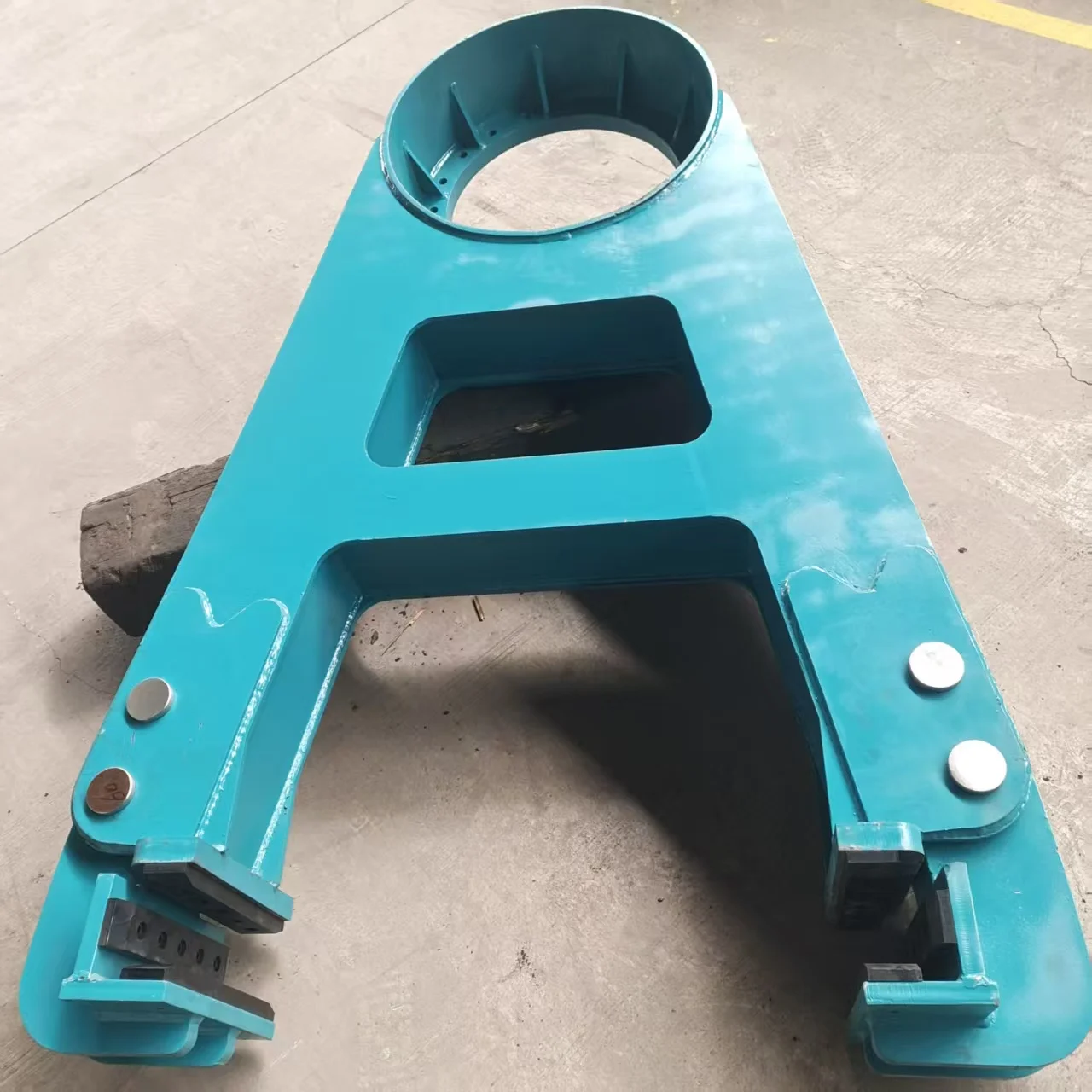 Accurate Drilling Rig Guide Frame Kelly Bar Guide Frame Rotary Drilling Rig Follower Frame
Accurate Drilling Rig Guide Frame Kelly Bar Guide Frame Rotary Drilling Rig Follower Frame