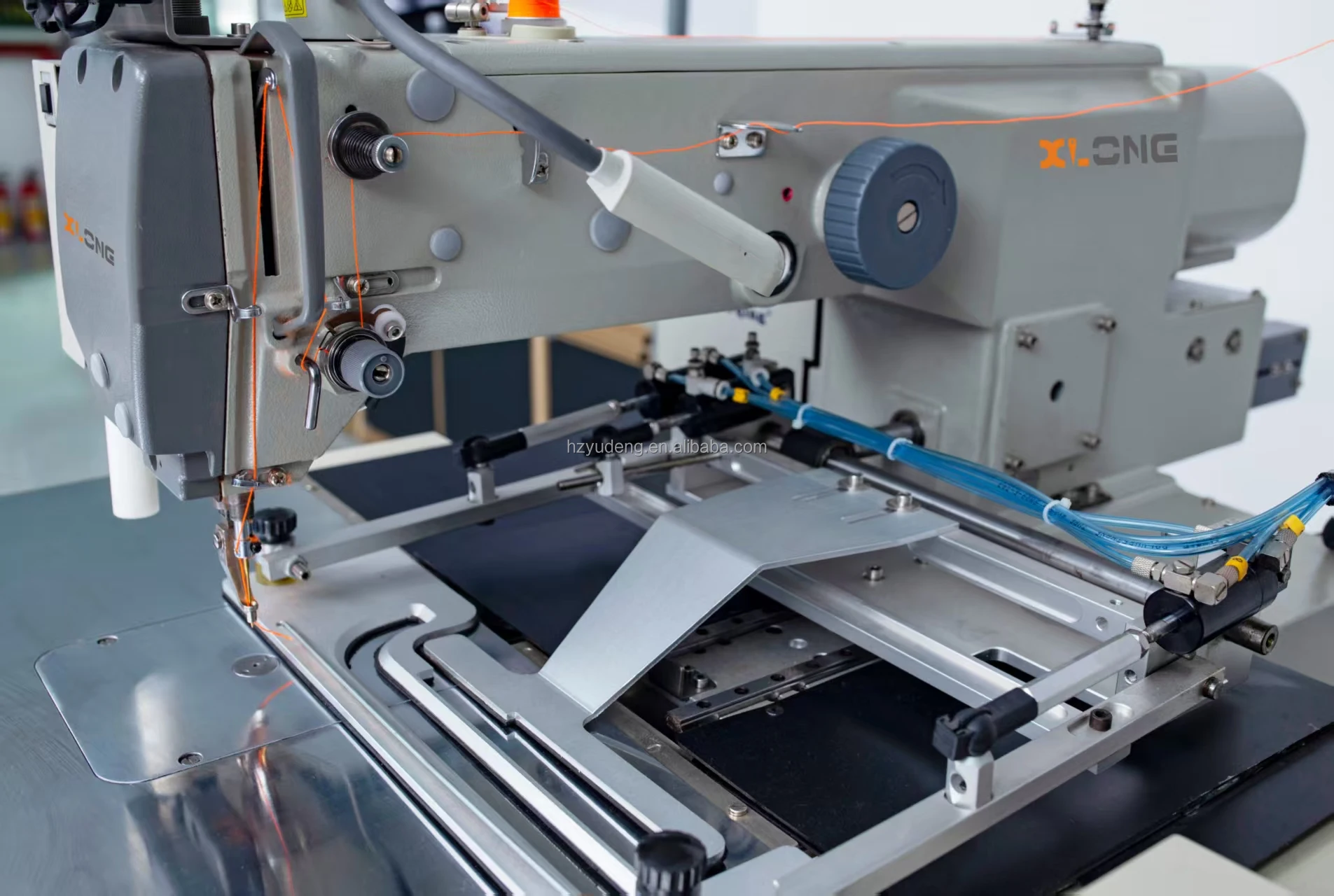 Manufacturer Direct Sales Fully Automatic Pants Crotch Sewing Machine
Manufacturer Direct Sales Fully Automatic Pants Crotch Sewing Machine