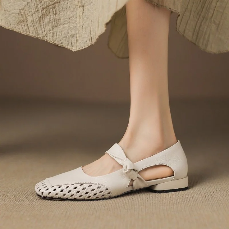 Women's Mary Jane Shoes Vintage Square Toe Flats Elegant Hollow Out Braided Shoes Chic Ankle Strap Summer Casual Flats
Women's Mary Jane Shoes Vintage Square Toe Flats Elegant Hollow Out Braided Shoes Chic Ankle Strap Summer Casual Flats