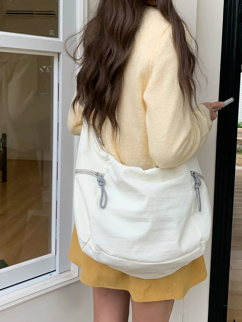 Lazy style nylon bag for women 2025 new style crossbody fashionable, lightweight, versatile, large capacity shoulder bag
Lazy style nylon bag for women 2025 new style crossbody fashionable, lightweight, versatile, large capacity shoulder bag