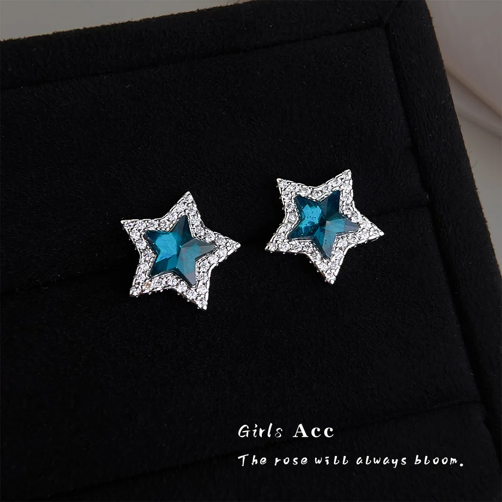 Women's Dreamy Starry Sky Blue Star Earrings Fashion Chic Micro Inlaid Zircon Stud Earrings Niche Personalized Minimalist Style
Women's Dreamy Starry Sky Blue Star Earrings Fashion Chic Micro Inlaid Zircon Stud Earrings Niche Personalized Minimalist Style