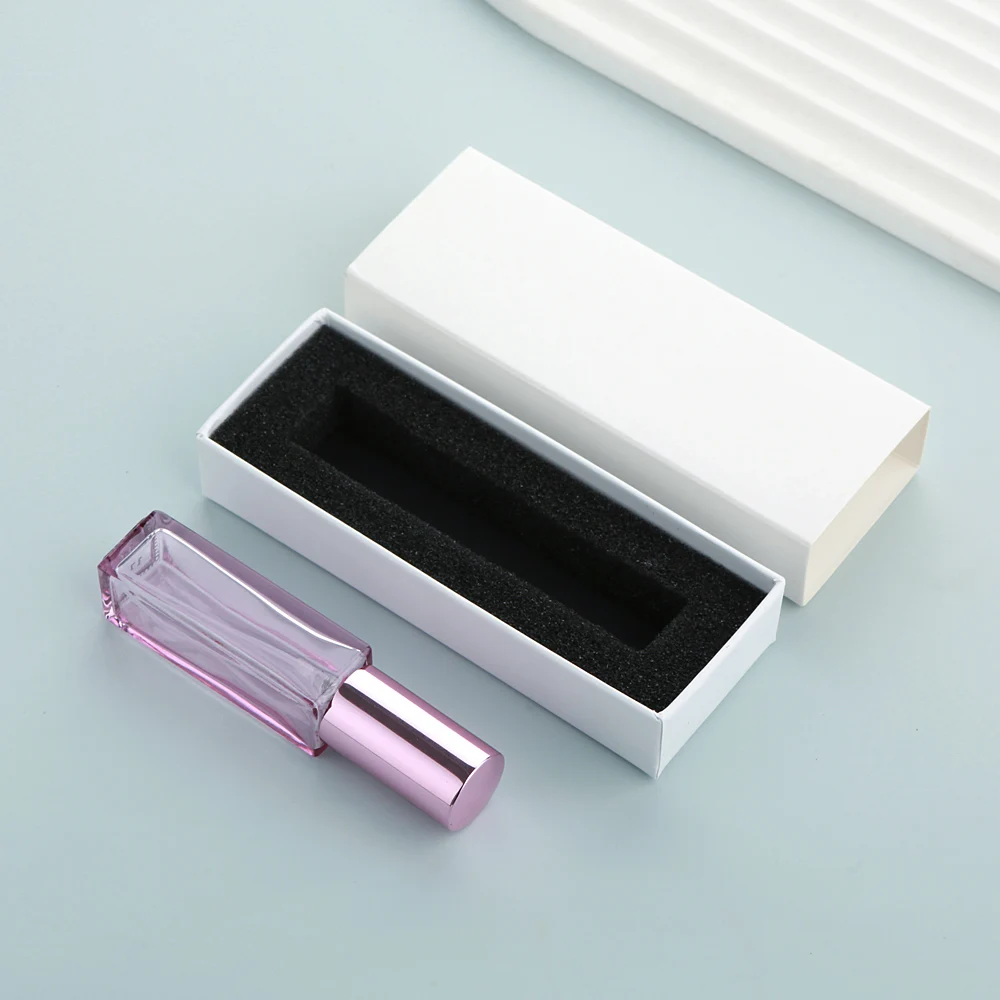 10 шт., 10 мл изысканные толстые стеклянные флаконы с распылителем для духов, разноцветные прозрачные квадратные бутылки, моющиеся, многоразовые, с коробкой
10 шт., 10 мл изысканные толстые стеклянные флаконы с распылителем для духов, разноцветные прозрачные квадратные бутылки, моющиеся, многоразовые, с коробкой