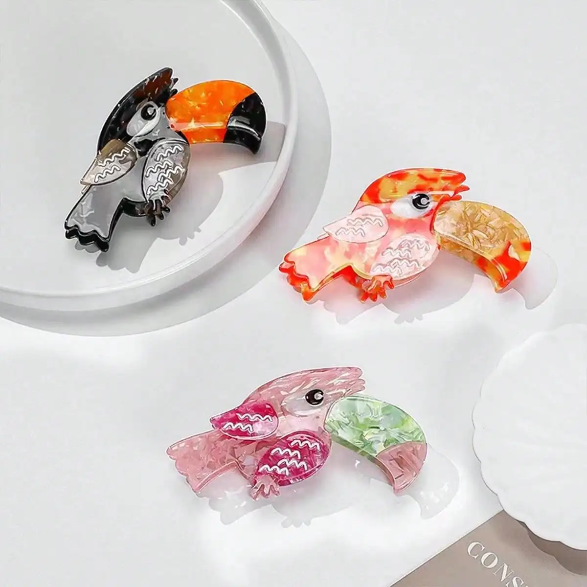 1pc Fashion Acetic Acid Animal Long billed Parrot Wearing Shark Clip Hair Accessories When Going Out
1pc Fashion Acetic Acid Animal Long billed Parrot Wearing Shark Clip Hair Accessories When Going Out
