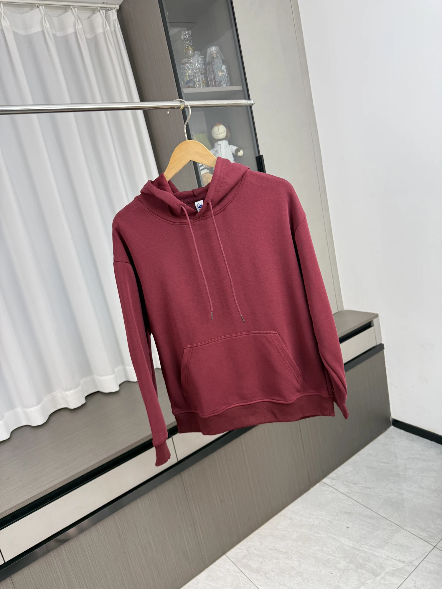 Soft Comfortable Men's Hoodie Pure Color Versatile Casual Spring Fashion Urban Style Breathable Long Sleeve Sweatshirt
Soft Comfortable Men's Hoodie Pure Color Versatile Casual Spring Fashion Urban Style Breathable Long Sleeve Sweatshirt