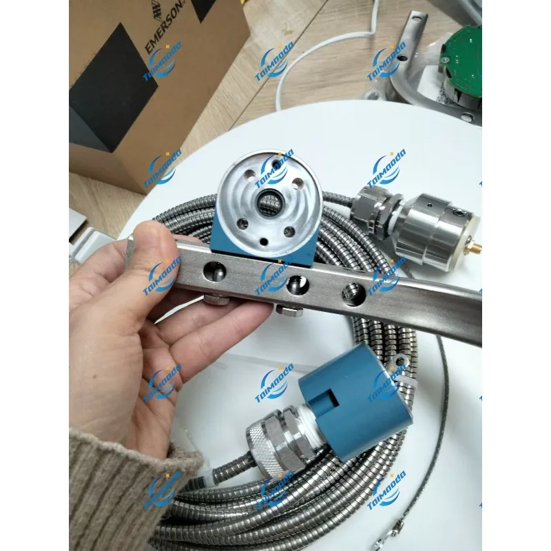 Fast Transmission Speed Original Rosemount 8800 Coaxial Cable with BNC Connector for Pressure Sensor Wiring 
Fast Transmission Speed Original Rosemount 8800 Coaxial Cable with BNC Connector for Pressure Sensor Wiring
