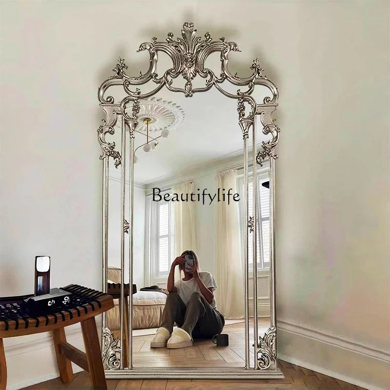 French retro full-length mirror carved floor-to-ceiling wedding shop fitting mirror 
French retro full-length mirror carved floor-to-ceiling wedding shop fitting mirror