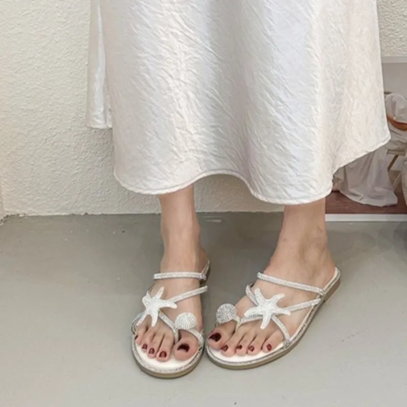Summer New Fashion Versatile Rhinestone Women’s Casual Beach Slippers
Summer New Fashion Versatile Rhinestone Women’s Casual Beach Slippers